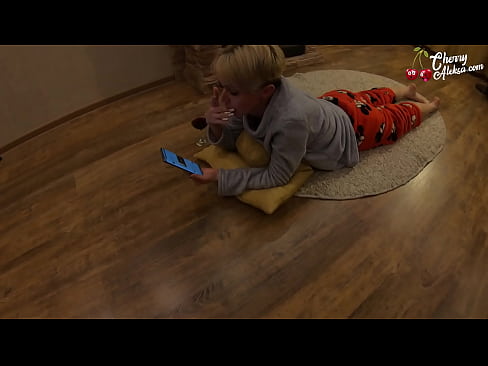 ❤️ Gekke blonde sûgje Enorme lul dy't derop sûgje en stuiterje - Anale seks ❌ Russyske porno by ús fy.osagoassist.ru ❌️❤