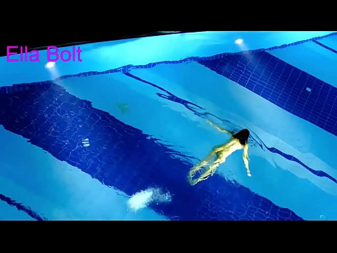 ❤️ Ik kin net ophâlde te sjen, jonge blonde fongen neaken swimmen yn ELLA BOLT resort pool ❌ Russyske porno by ús fy.osagoassist.ru ❌️❤